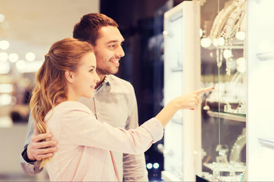 The Independent Advantage:  How Small Jewelers Can Out-Position the Majors In Q4
